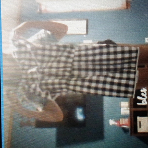 A romper - Picture 2 of 2